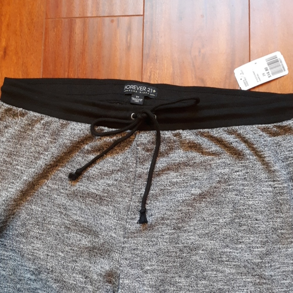 Pants - Picture 2 of 3